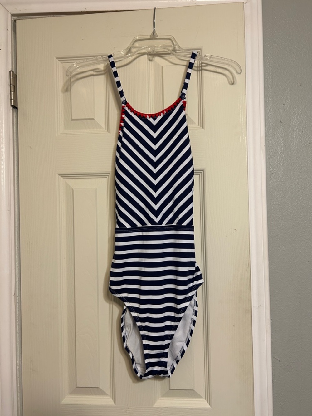 🦄2/$9🦄 Tommy Bahama blue stripe swimsuit